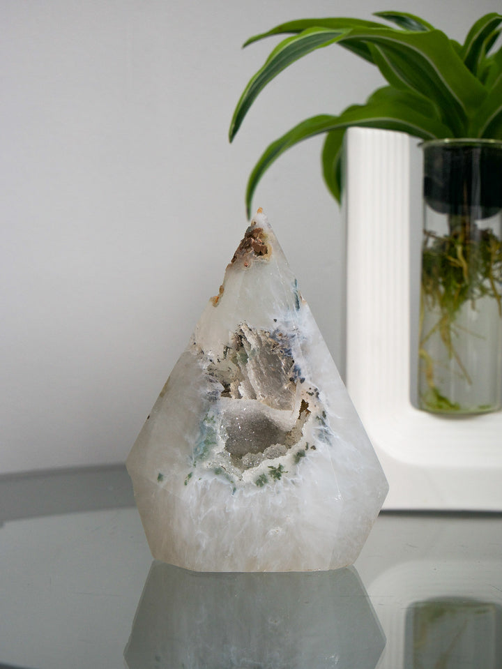 Moss Agate Diamond Tower