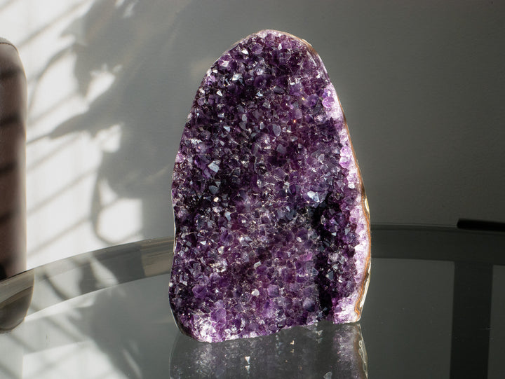 High-Quality Uruguayan Amethyst Cut Base