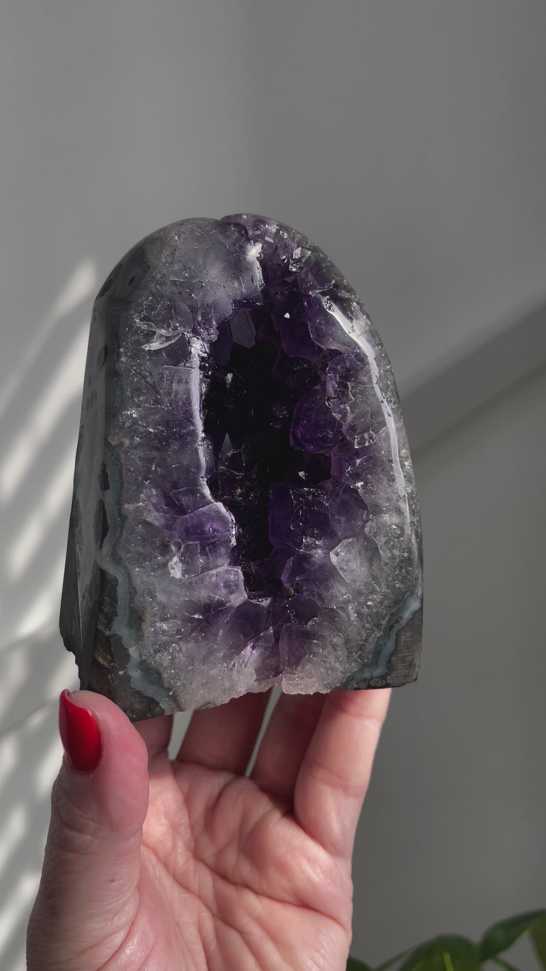 Premium Uruguayan Amethyst Cut Base